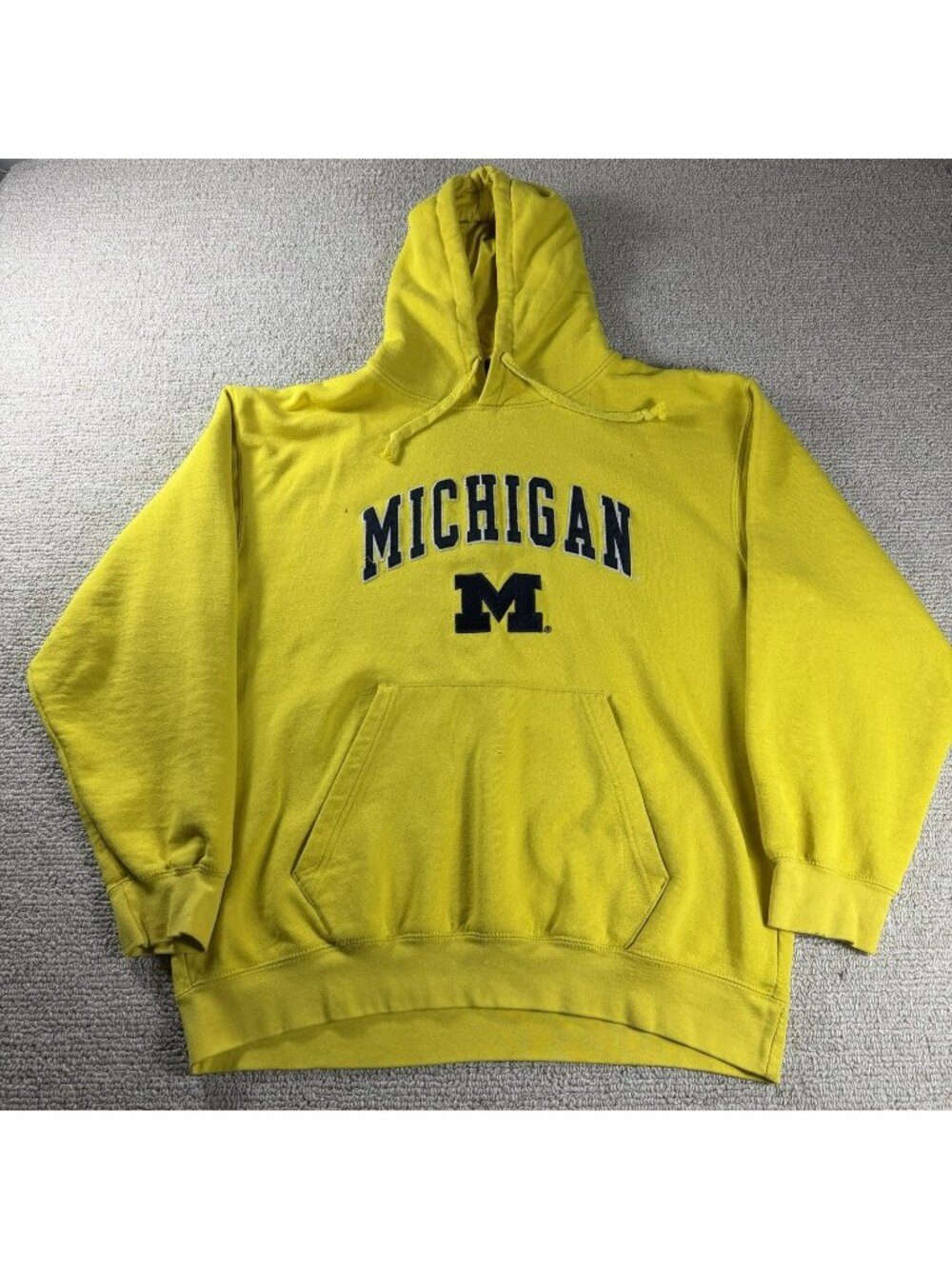 Genuine Stuff Michigan Wolverines Hoodie Yellow Men’s Size XL